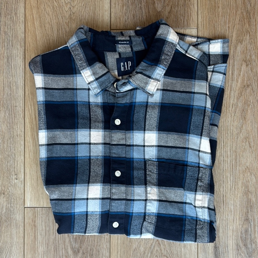 GAP Blue and Gray Casual Flannel Button Down Shirt